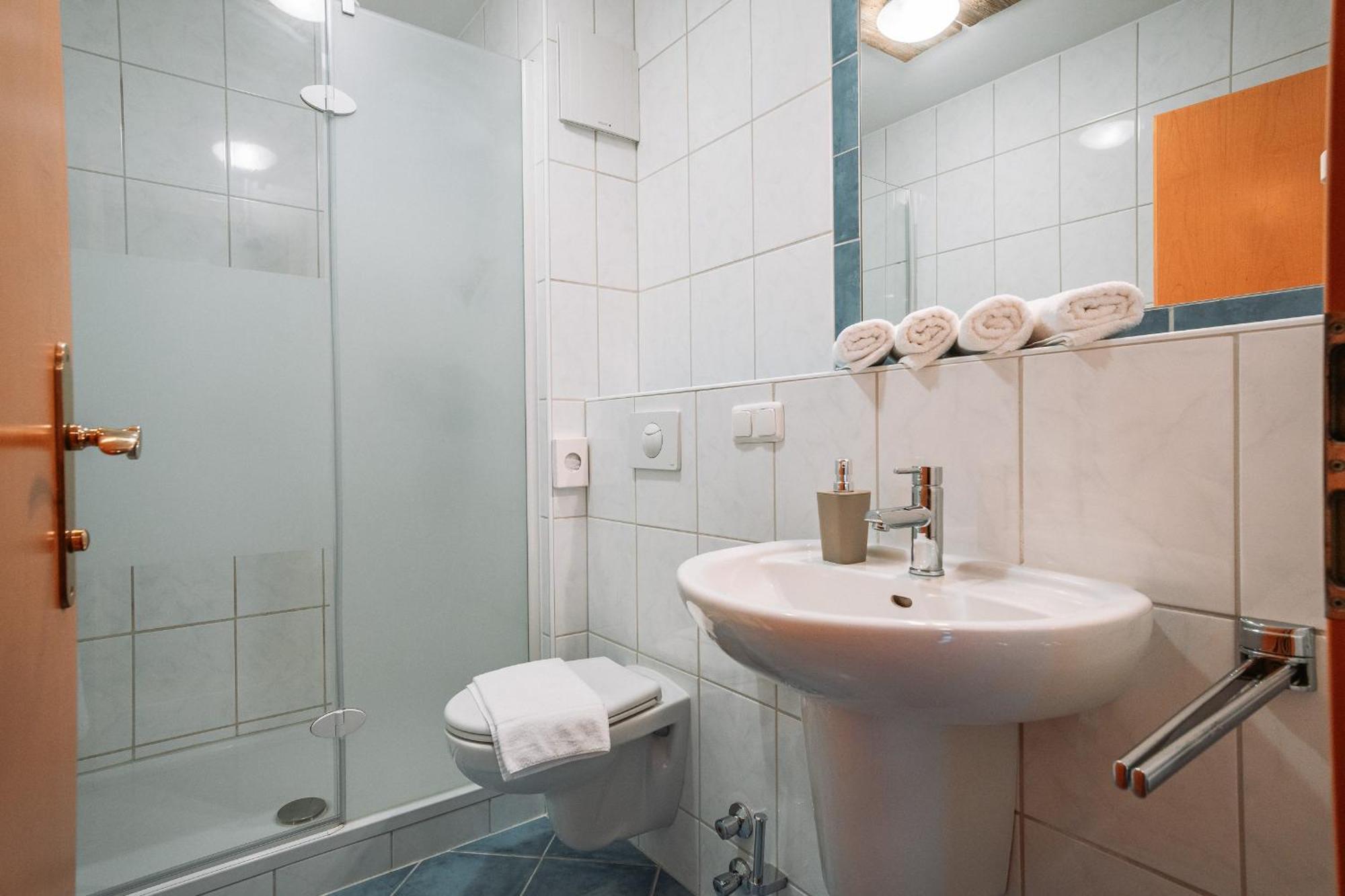 Hahnenkamm Hostel روتته الغرفة الصورة
